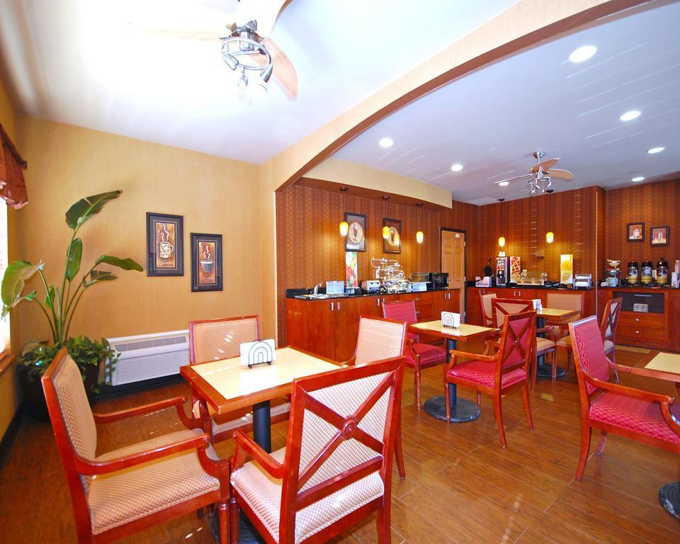Quality Inn & Suites Λέξινγκτον Εξωτερικό φωτογραφία